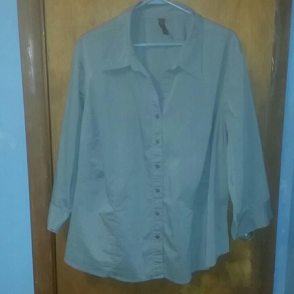 Gitano 3/4 sleeve button up blouse